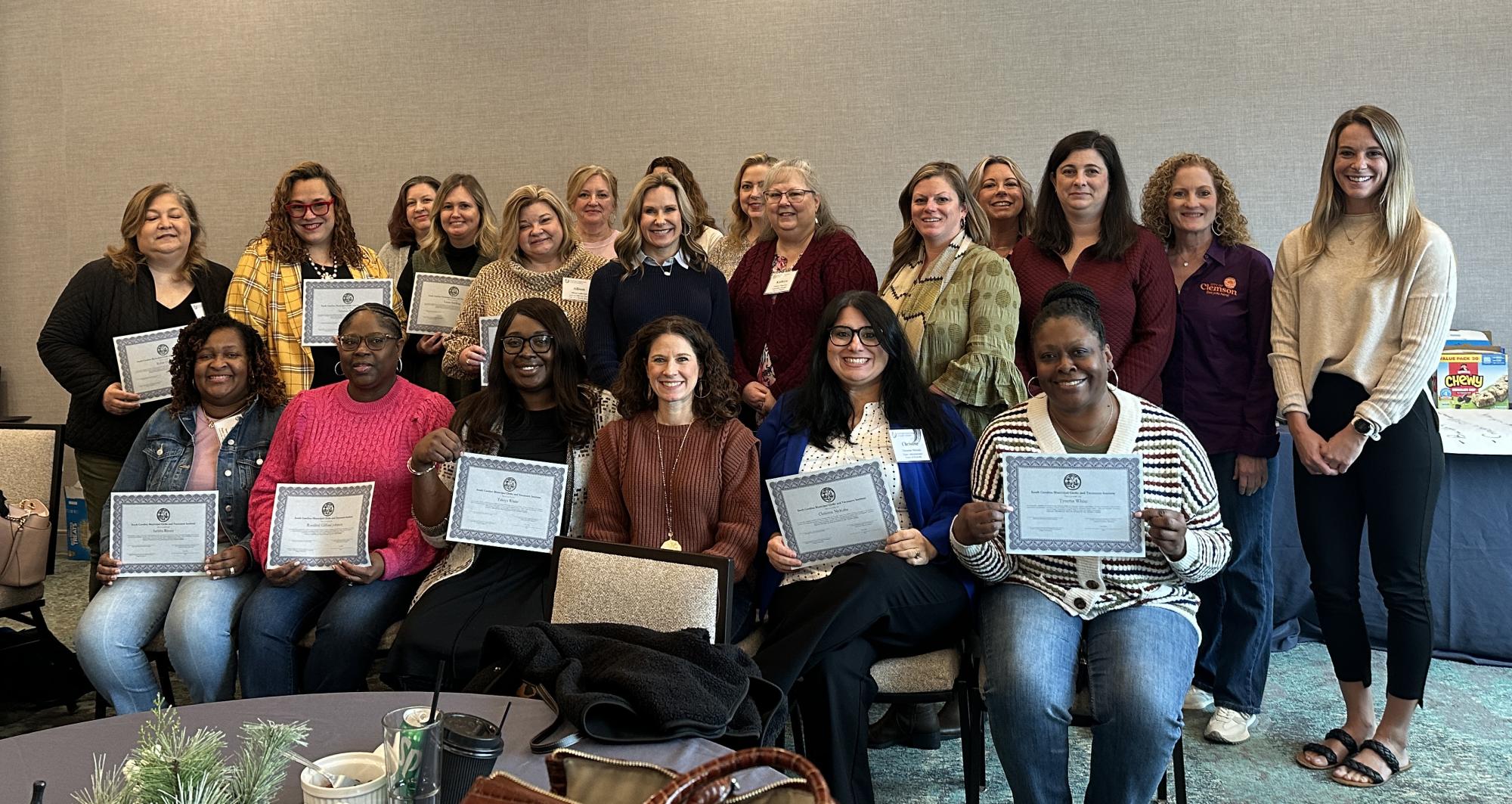 21 Graduate From Municipal Clerks and Treasurers Institute