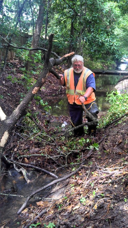 Mount Pleasant worker clearing drains and pipes